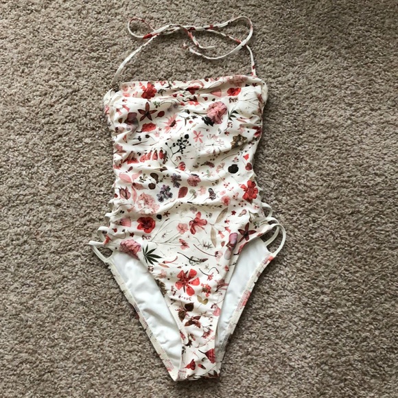 L*Space floral one piece 🌺 - Picture 1 of 5